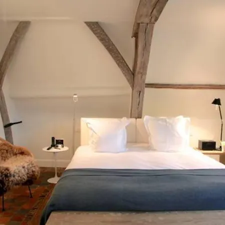 Julien 4* Antwerpen