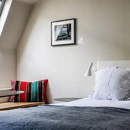 Julien Otel Anvers
